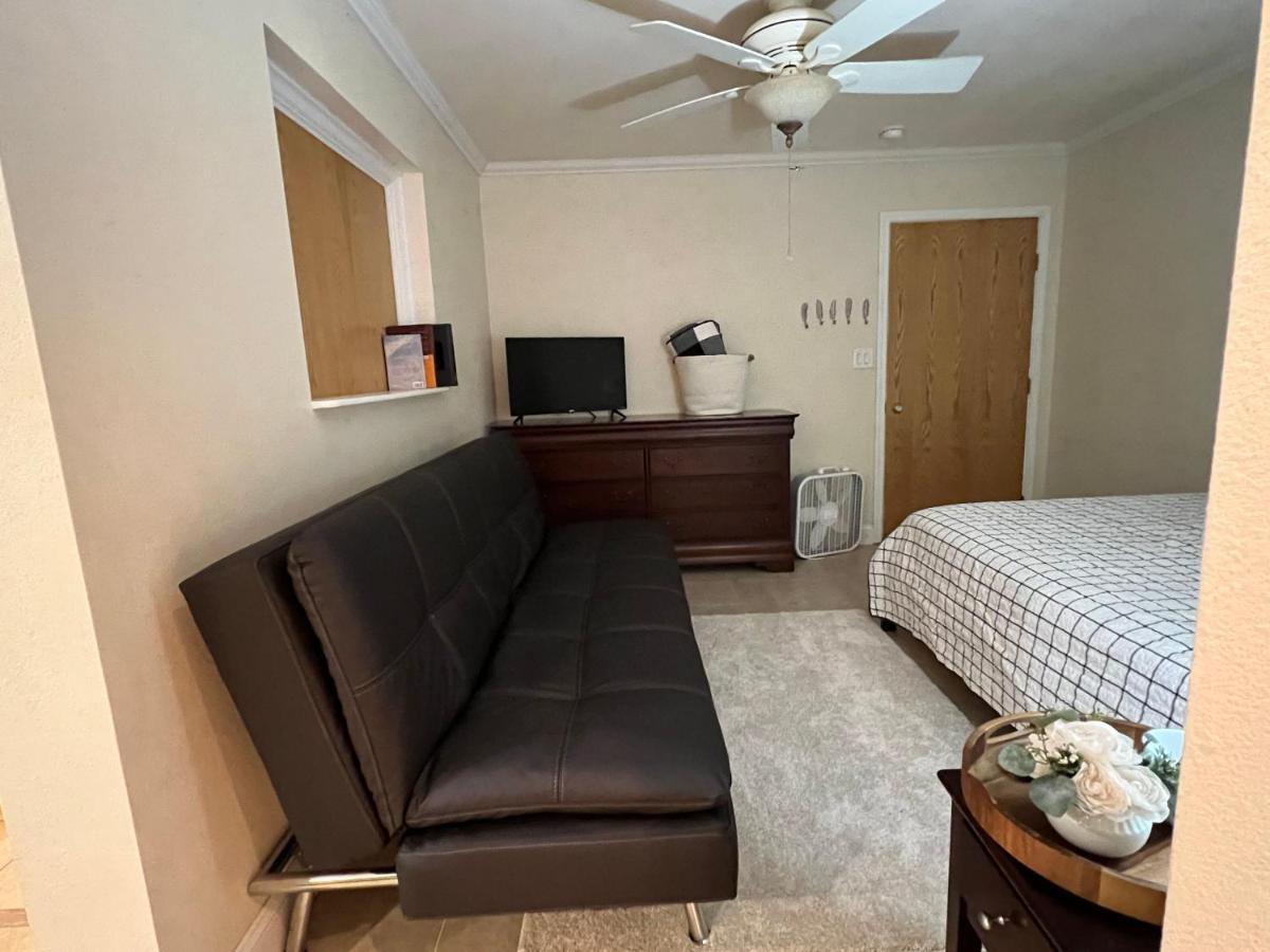 Near Airport Guest Suite Anchorage Exterior foto
